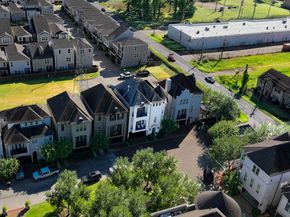 10929 Upland Park, Houston TX 77043