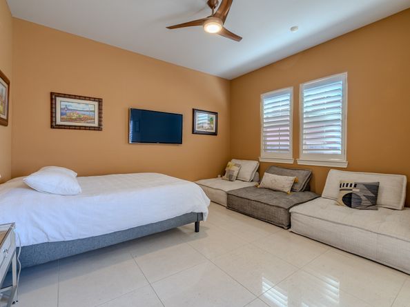 10929 Upland Park, Houston TX 77043