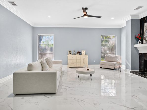 1615 Kelliwood Oaks Drive, Katy TX 77450