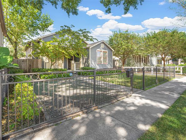 1235 Tulane Street, Houston TX 77008