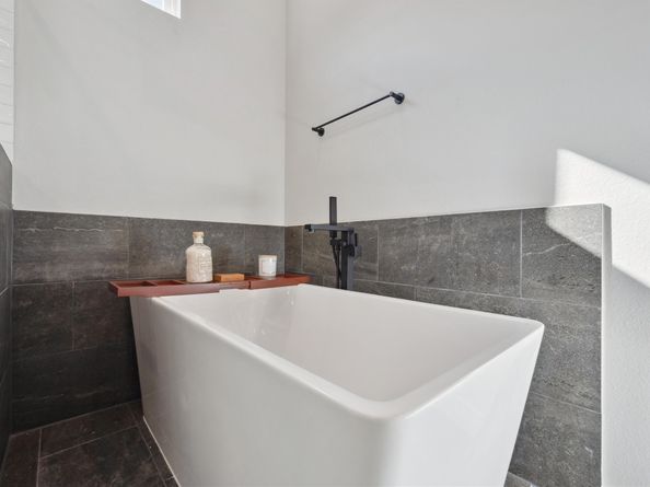8411 Berry Brush Lane, Houston TX 77022
