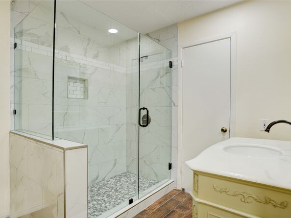 15 Bendwood Drive, Sugar Land TX 77478