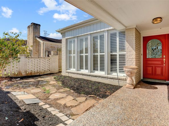 15 Bendwood Drive, Sugar Land TX 77478