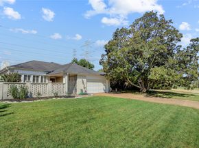 15 Bendwood Drive, Sugar Land TX 77478
