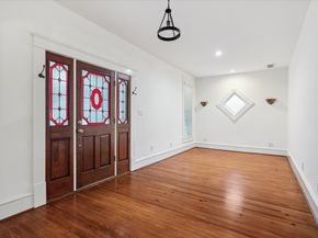 208 E 12th Street, Houston TX 77008