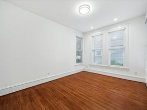 208 E 12th Street, Houston TX 77008