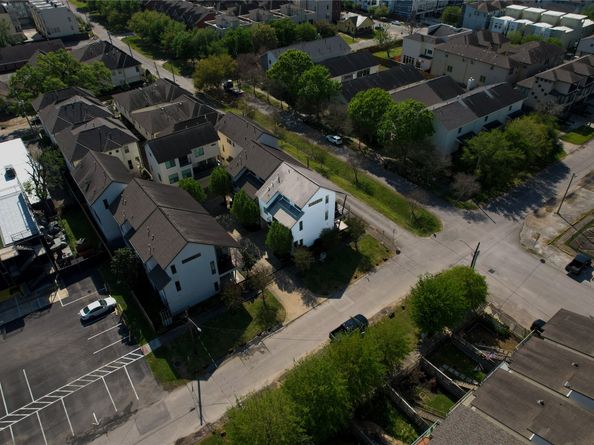 2205 Bastrop Street, Houston TX 77003