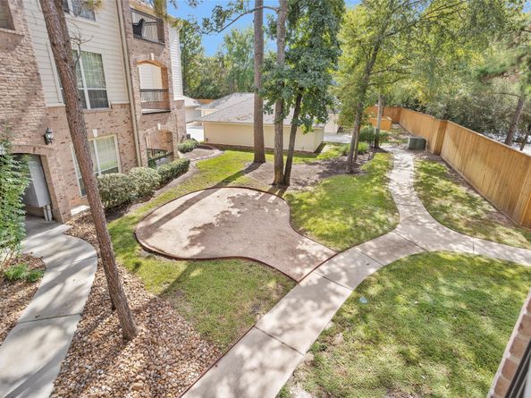 6607 Lake Woodlands Drive 224, The Woodlands TX 77382