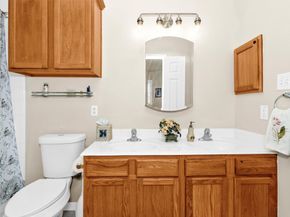 6607 Lake Woodlands Drive 224, The Woodlands TX 77382