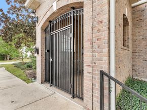 6607 Lake Woodlands Drive 224, The Woodlands TX 77382