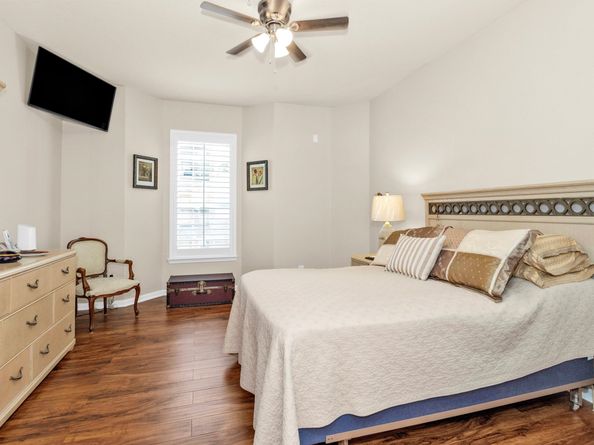 6607 Lake Woodlands Drive 224, The Woodlands TX 77382