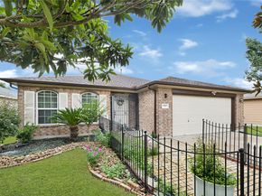 9519 Summer Laurel Lane, Houston TX 77088