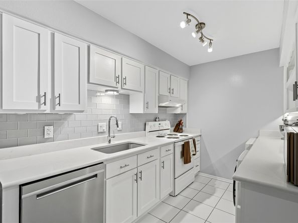 359 N Post Oak Lane 221, Houston TX 77024