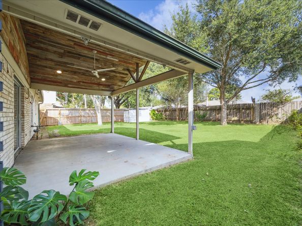 2427 Wren Meadow Road, Richmond TX 77406