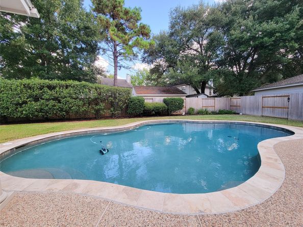 16911 Shady Square Court, Houston TX 77095