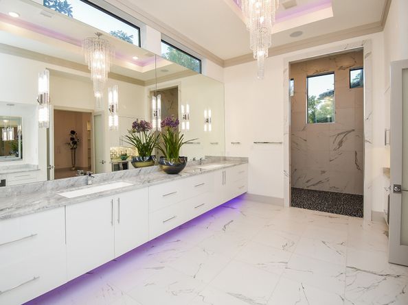 32 E Shady Lane, Houston TX 77063