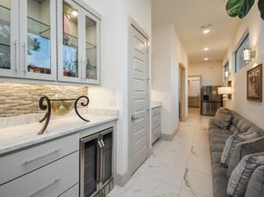 32 E Shady Lane, Houston TX 77063