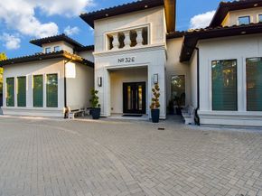 32 E Shady Lane, Houston TX 77063