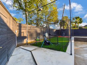 32 E Shady Lane, Houston TX 77063