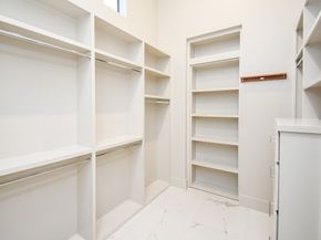 32 E Shady Lane, Houston TX 77063