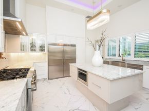 32 E Shady Lane, Houston TX 77063