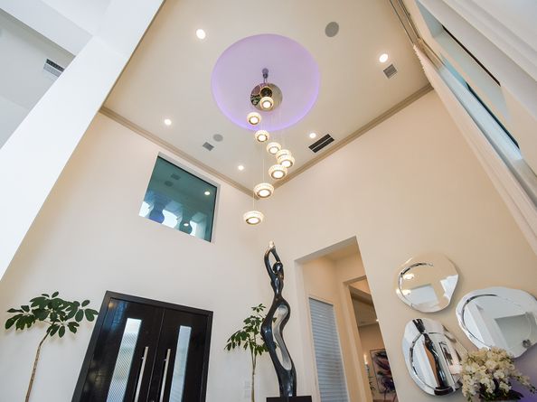 32 E Shady Lane, Houston TX 77063