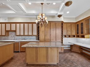 4866 Post Oak Timber Drive, Houston TX 77056
