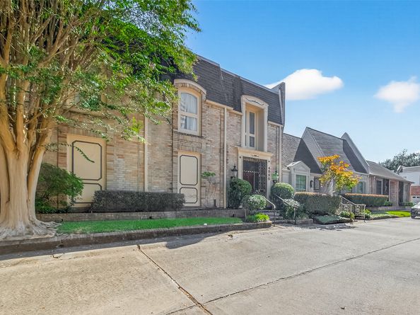 4866 Post Oak Timber Drive, Houston TX 77056