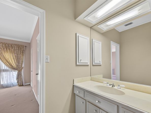 4866 Post Oak Timber Drive, Houston TX 77056
