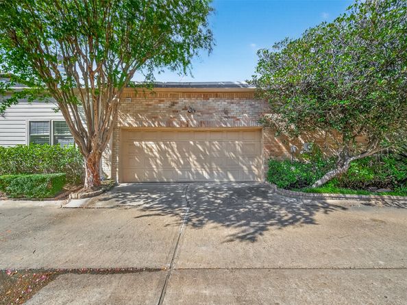 4866 Post Oak Timber Drive, Houston TX 77056