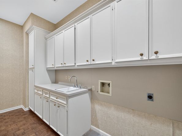 4866 Post Oak Timber Drive, Houston TX 77056