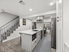 9501 Fondren Road 9, Houston TX 77074