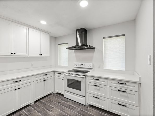 9501 Fondren Road 9, Houston TX 77074