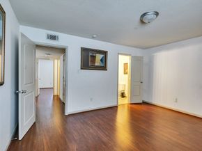 1701 Upland Drive 216, Houston TX 77043