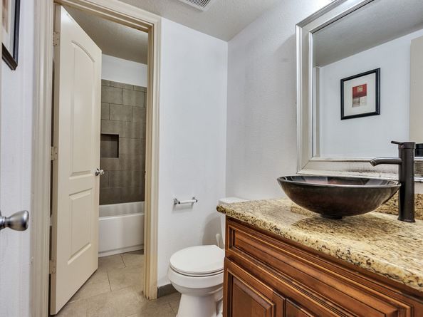 1701 Upland Drive 216, Houston TX 77043