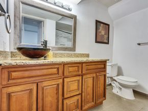 1701 Upland Drive 216, Houston TX 77043