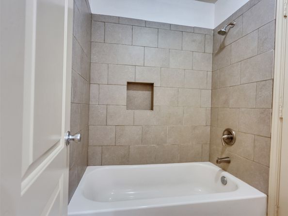 1701 Upland Drive 216, Houston TX 77043