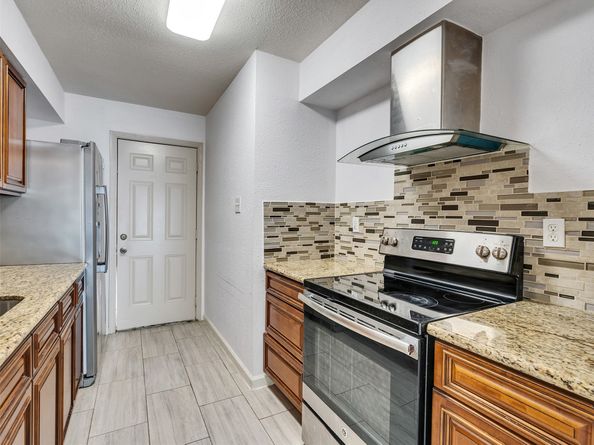 1701 Upland Drive 216, Houston TX 77043