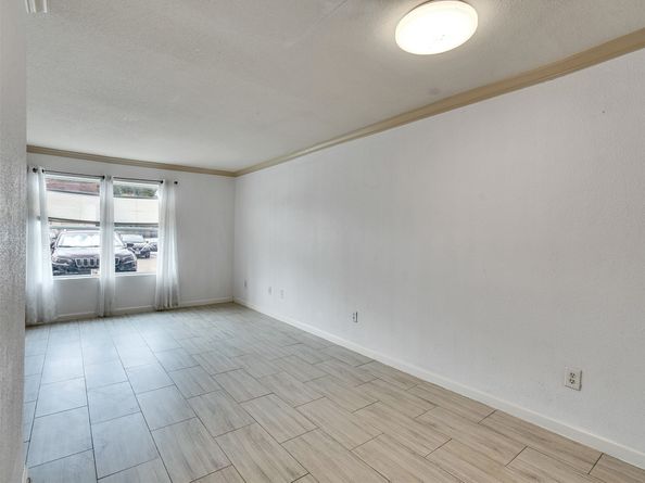 1701 Upland Drive 216, Houston TX 77043