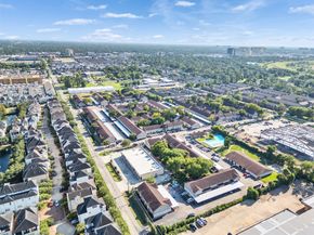 1701 Upland Drive 216, Houston TX 77043