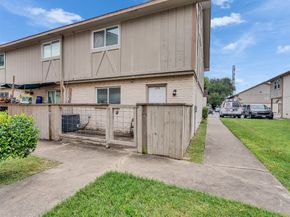 1701 Upland Drive 216, Houston TX 77043