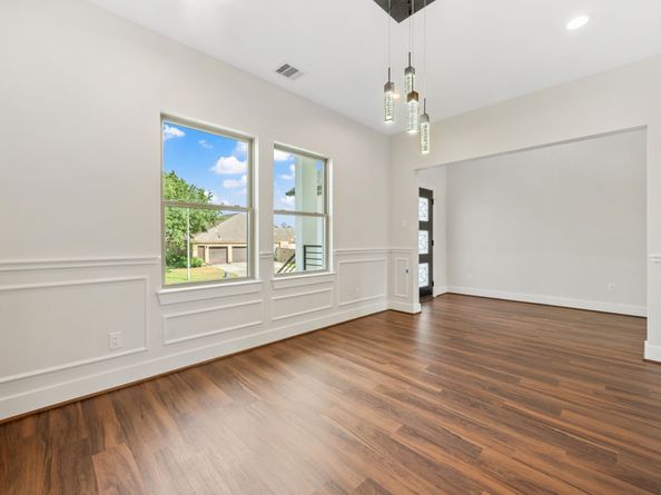 20627 Sunny Shores Drive, Houston TX 77346