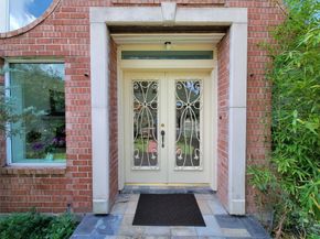 5437 Loch Lomond Drive, Houston TX 77096