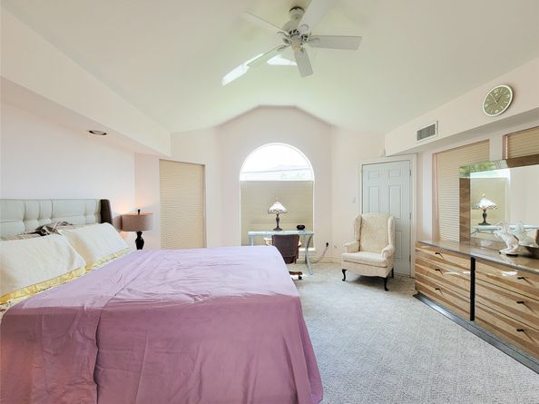 5437 Loch Lomond Drive, Houston TX 77096
