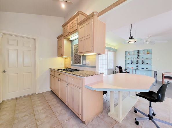 5437 Loch Lomond Drive, Houston TX 77096