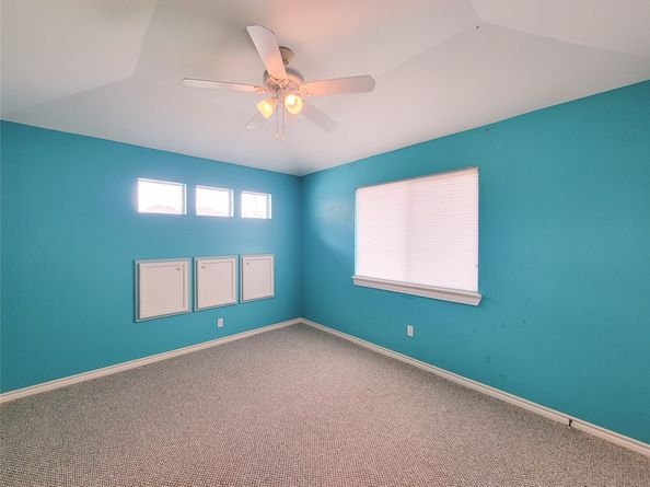 5437 Loch Lomond Drive, Houston TX 77096