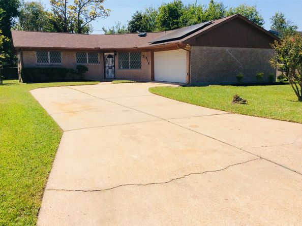 5218 Greylog, Houston TX 77048
