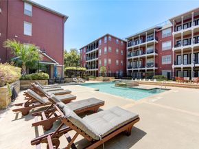 2400 Mccue Road 412, Houston TX 77056