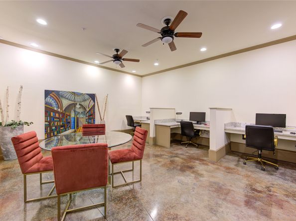2400 Mccue Road 412, Houston TX 77056