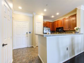 2400 Mccue Road 412, Houston TX 77056